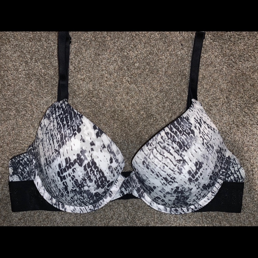VS PINK Snakeskin print Push up Bra